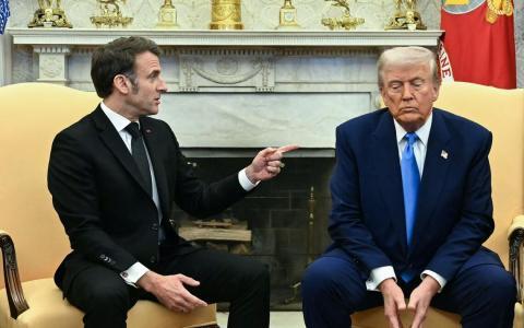 战事吃紧 马克龙说，俄罗斯总统普京对乌克兰发动的战争是“俄罗斯的三重失败”。
法