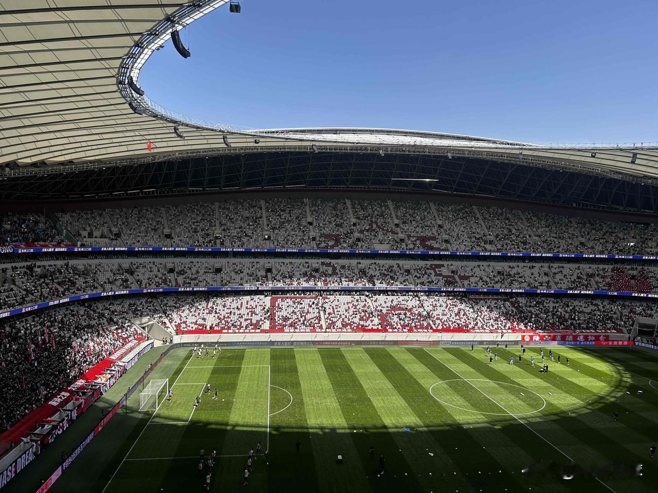 忍不住想说！！
陕西联合在西安国际足球中心踢了两场联赛，比赛过程和结果，那是球队