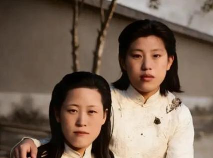 常宝琴17岁、常宝莉15岁，本该是被呵护的花季少女，却在国破家亡之际扛起钢枪，拉