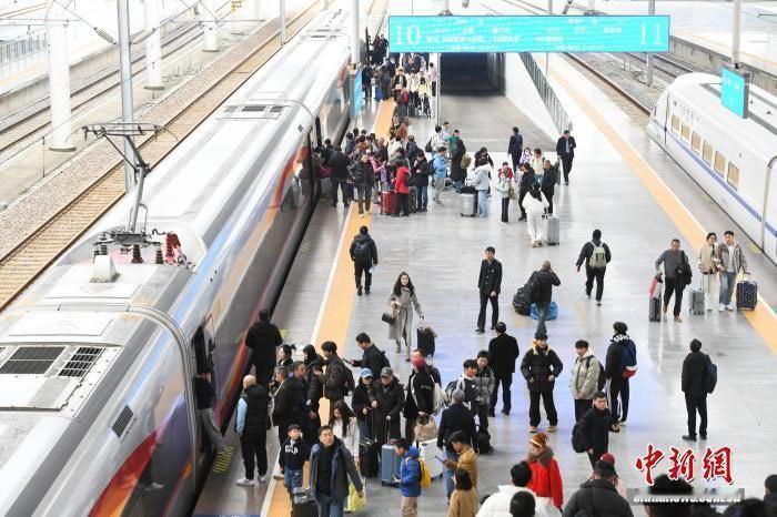 2026年春运今天正式启动，至3月13日结束，历时40天。据预测，今年春运期间全