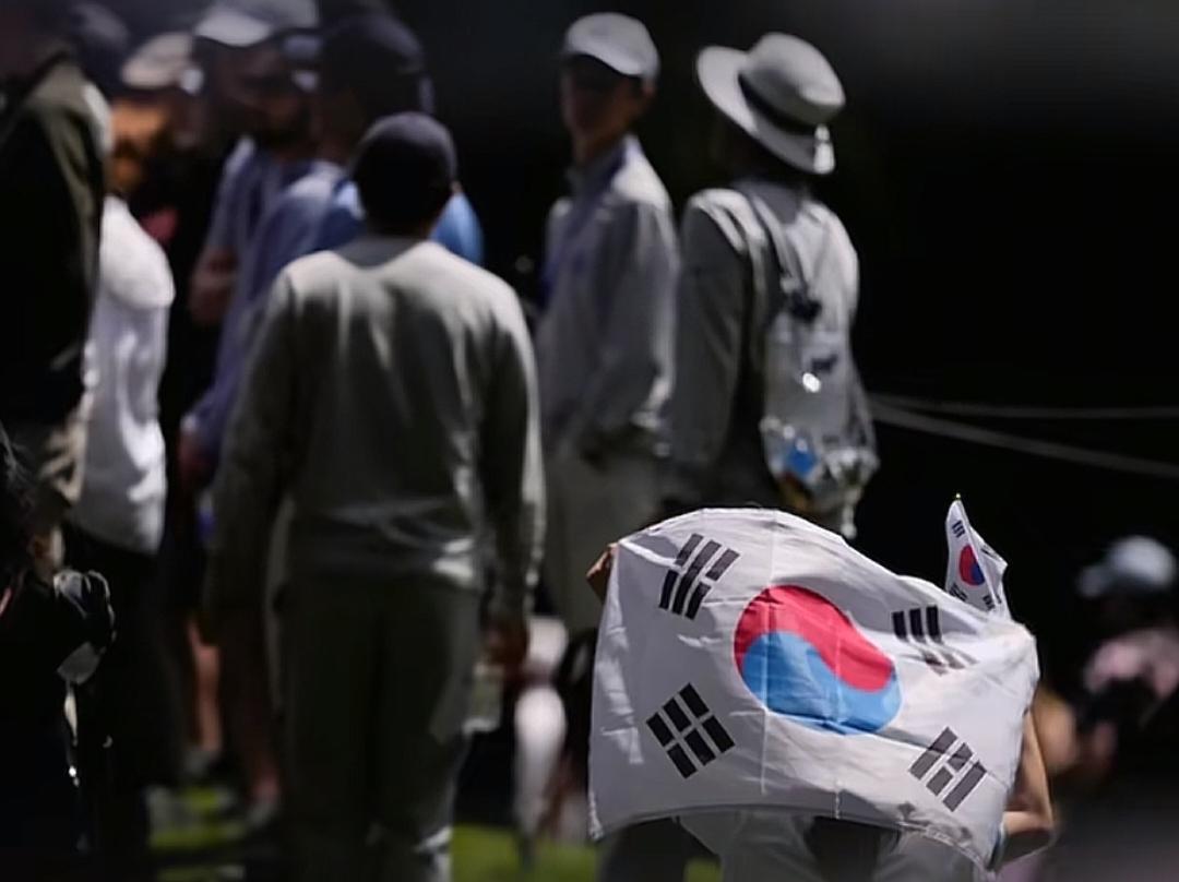 韩国外交部10月14日说，现在大概有80名韩国人在柬埔寨失踪，或者是人身安全状况