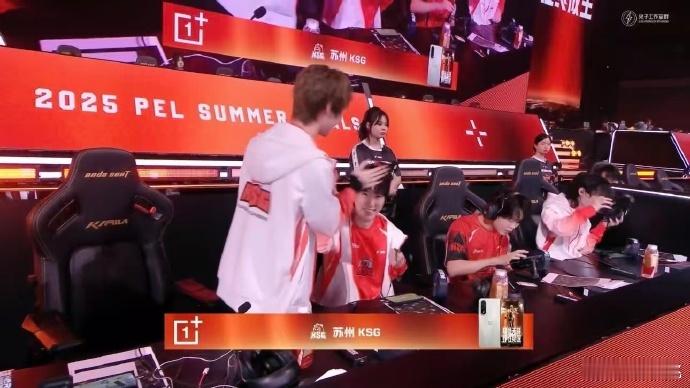 KSG总决赛开门红 夏决刚开局苏州KSG就拿下第一，这开门红直接给后续比赛攒足了