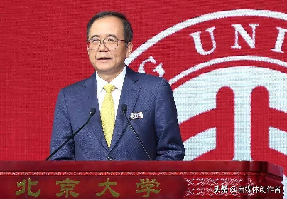 广西一校长家长会演讲失言，一句口误引爆网络热议。2026年3月13日，黄河新闻网