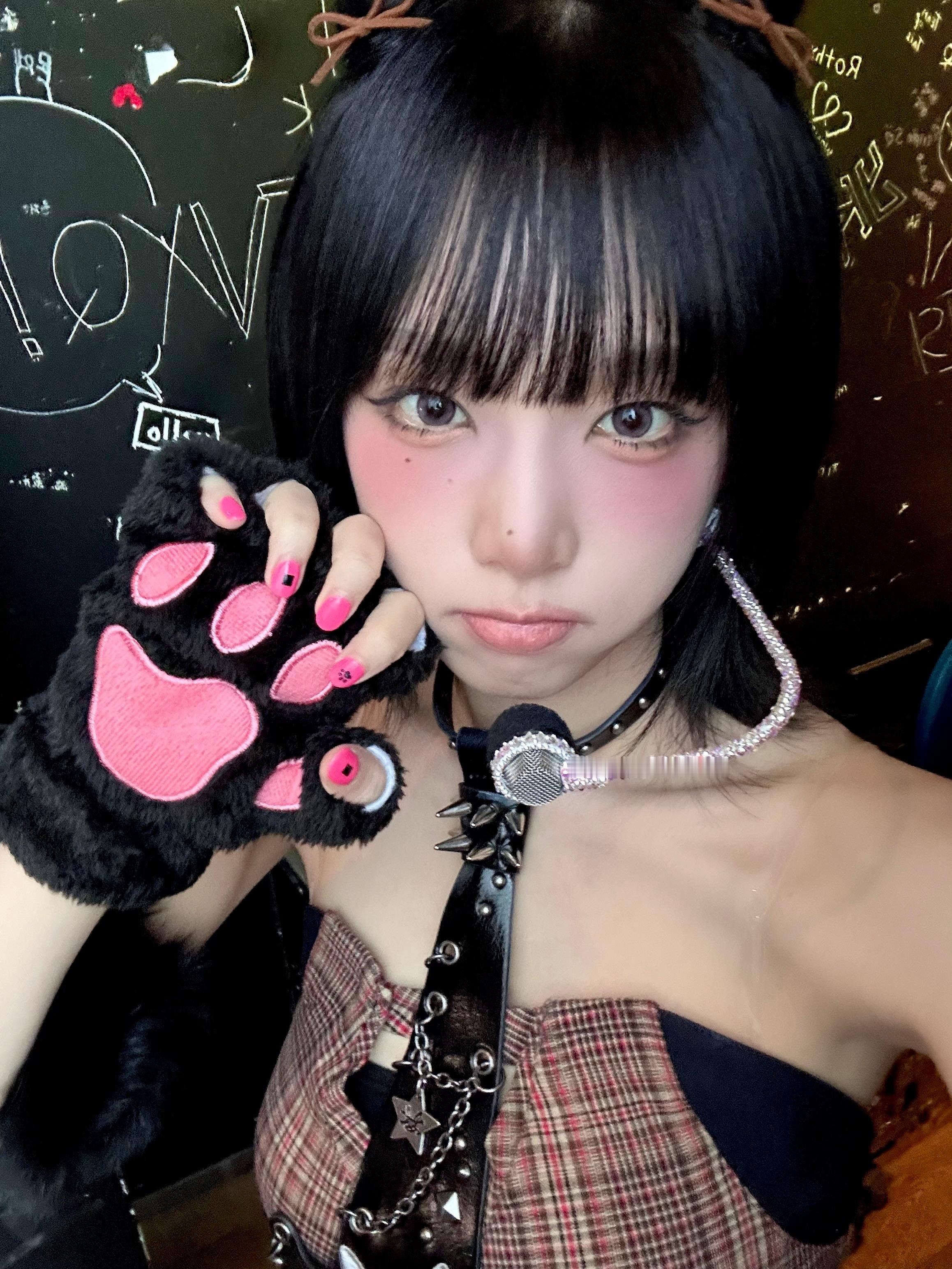 崔叡娜  YENA 崔叡娜头像 7 