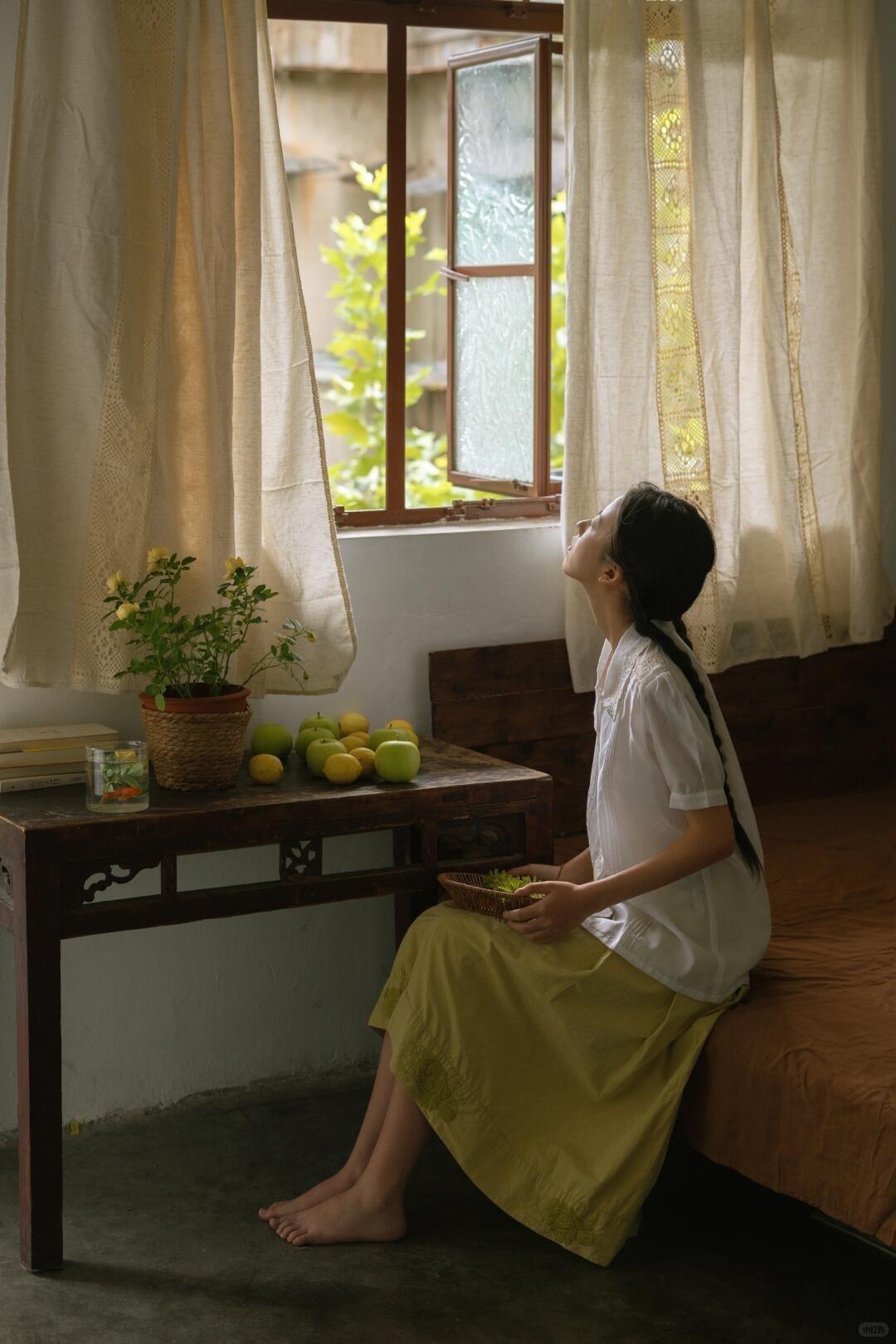 经历一段时间语言的表达过度之后，似乎会进入到周期性的语言贫乏，适合拿一段日子来止