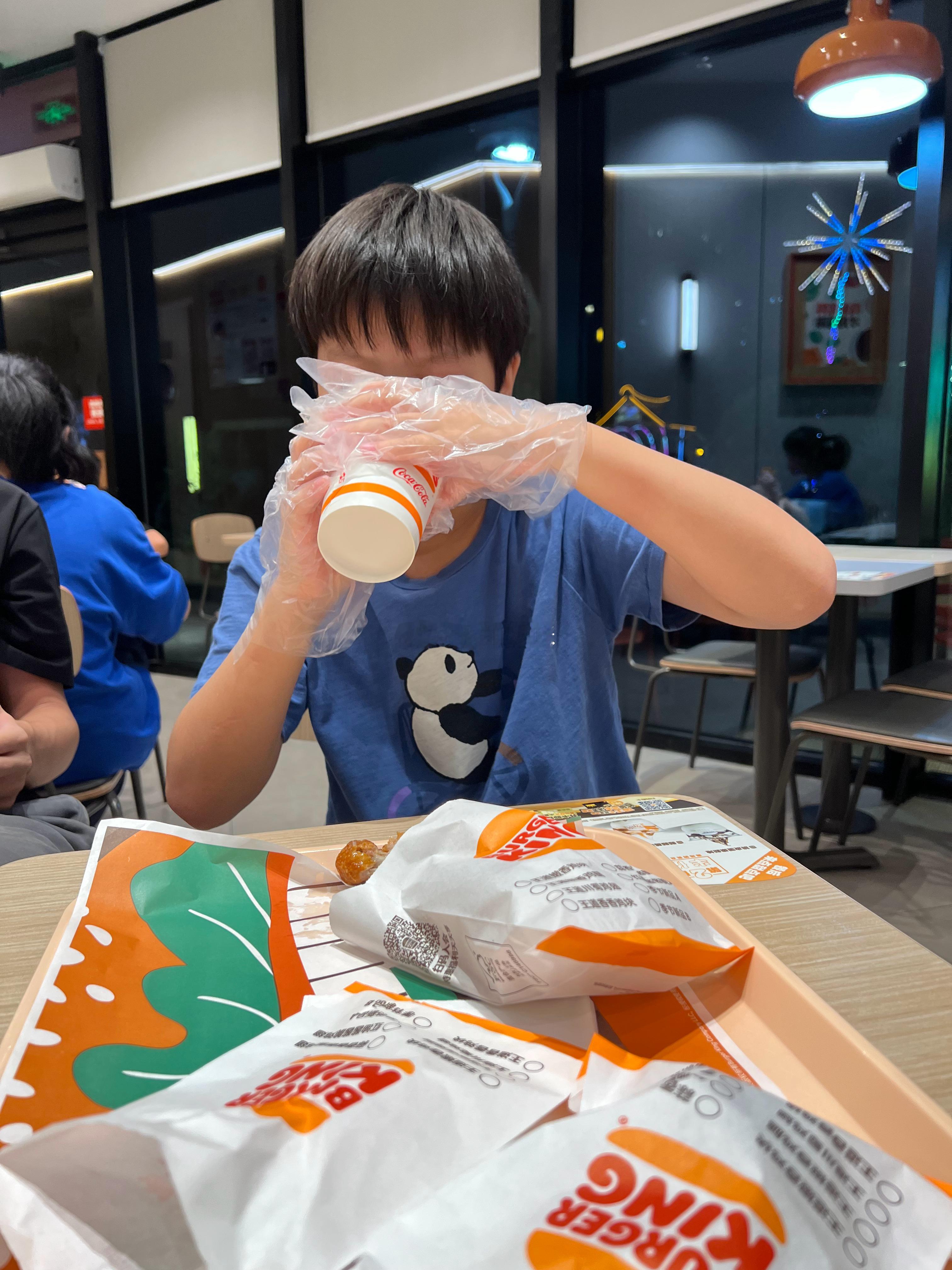 对于p人，就是啥计划都无所谓，随性更重要粑粑本来买了菜晚上吃火锅，然后就变成了?