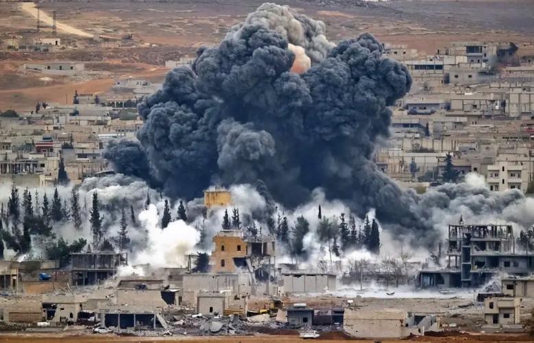 《炸了伊朗，爽了美国？别天真，中国这波在中东“躺赢”！》

中东又双叒叕炸了！美