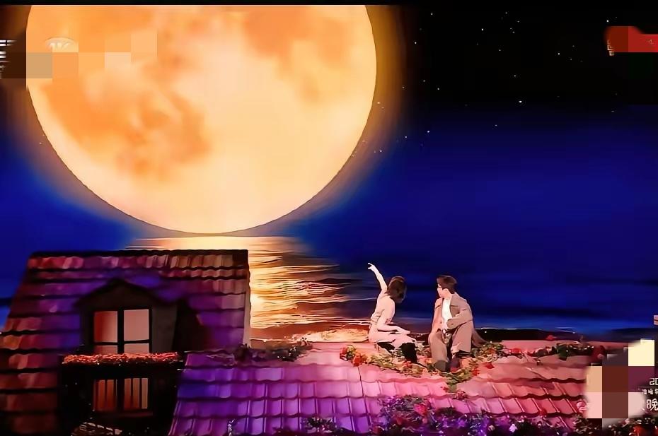 不是我说，2026春晚最懂普通人的，
就是把毛不易和任素汐凑一起唱《别来无恙》的