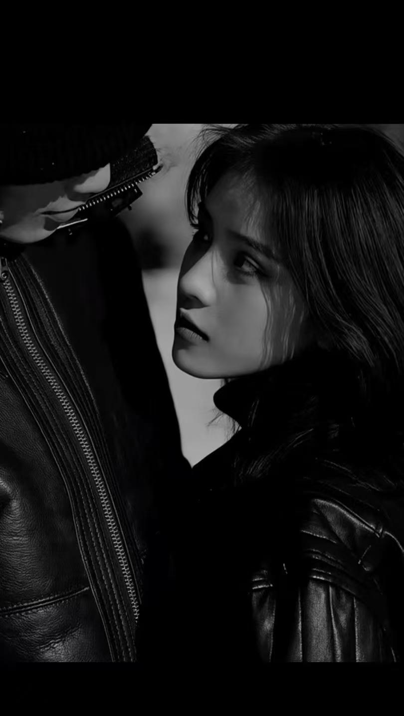 有双臂却没有可拥抱的人
即是地狱[玫瑰]