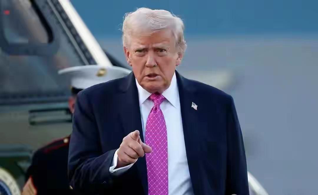 以色列可是美国的铁杆盟友，按常理说，这种关系怎么也得维护点面子。
但特朗普偏偏不