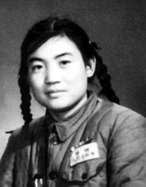 1994年，“英雄儿女”解秀梅脑梗住院，欠了医院30000元治疗费，医院刚下达停
