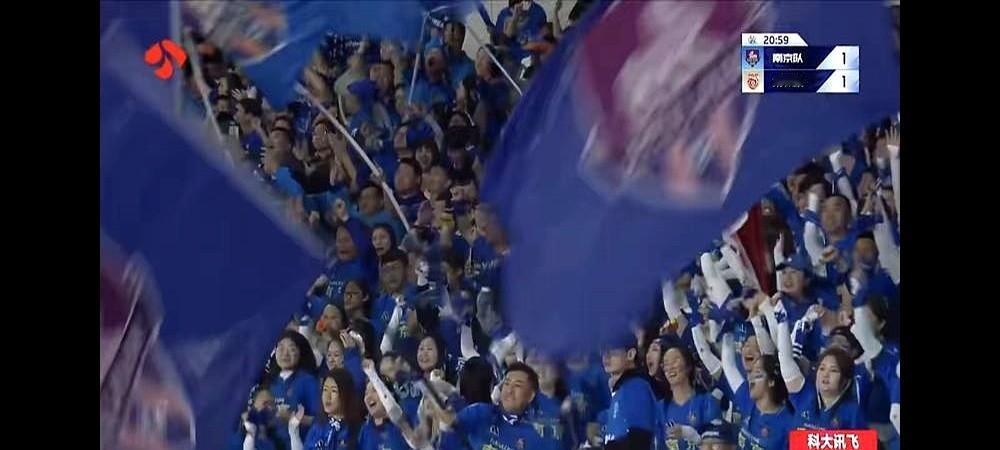 别吹什么“雨夜屠夫”了，老将滕帅哪是屠夫，分明是机会的收割机。

南京奥体六万多