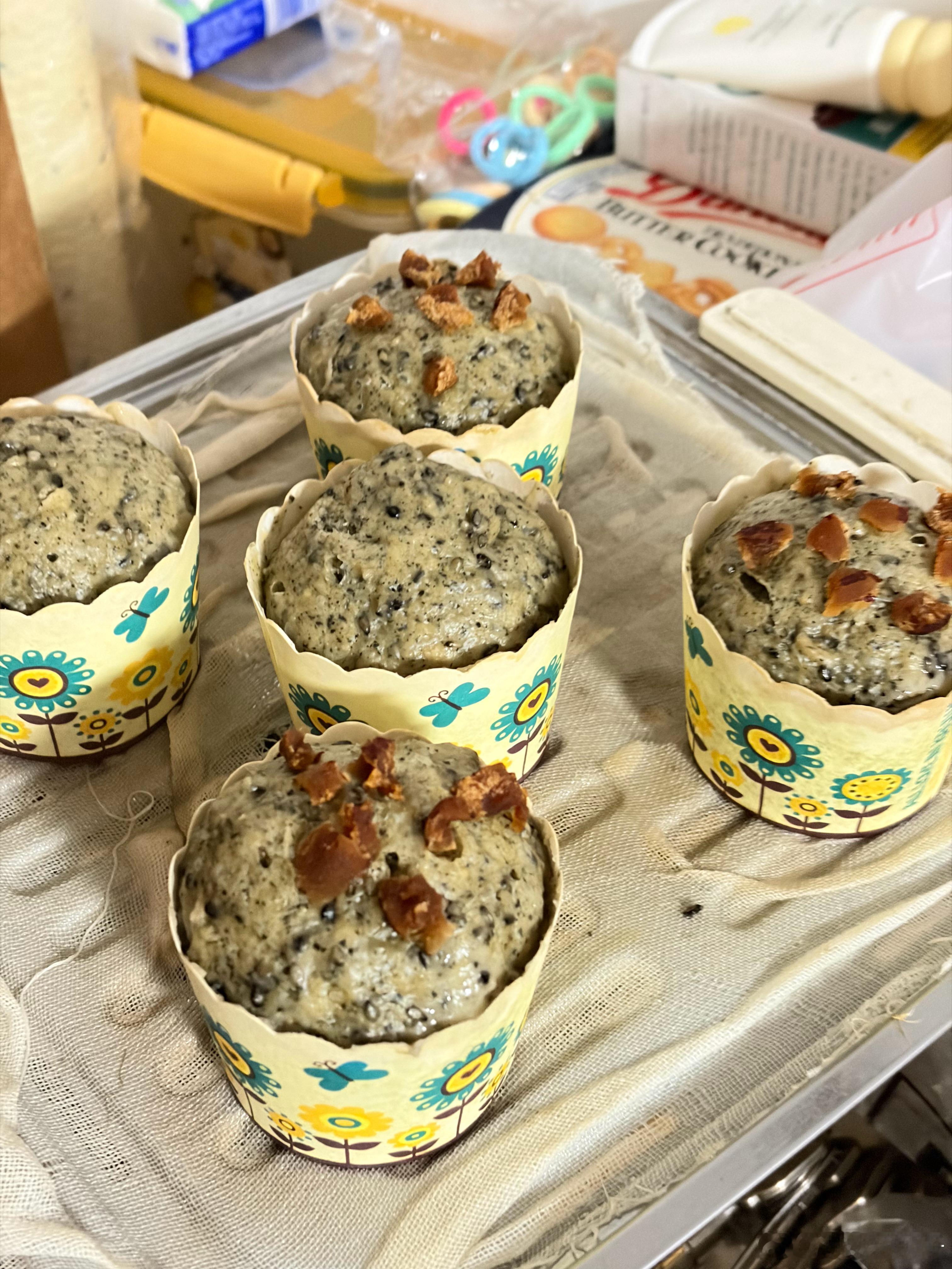 给好大女做的黑芝麻发糕 