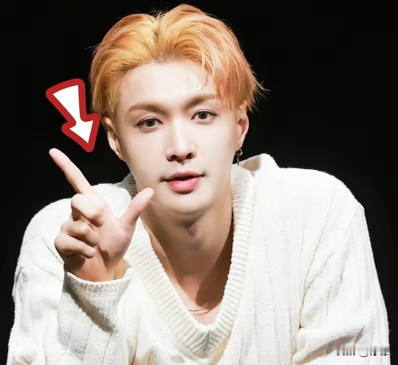 说白了，
只要张艺兴不塌方，
他的演技好不好，根本不重要。他现在最大的本钱不是唱