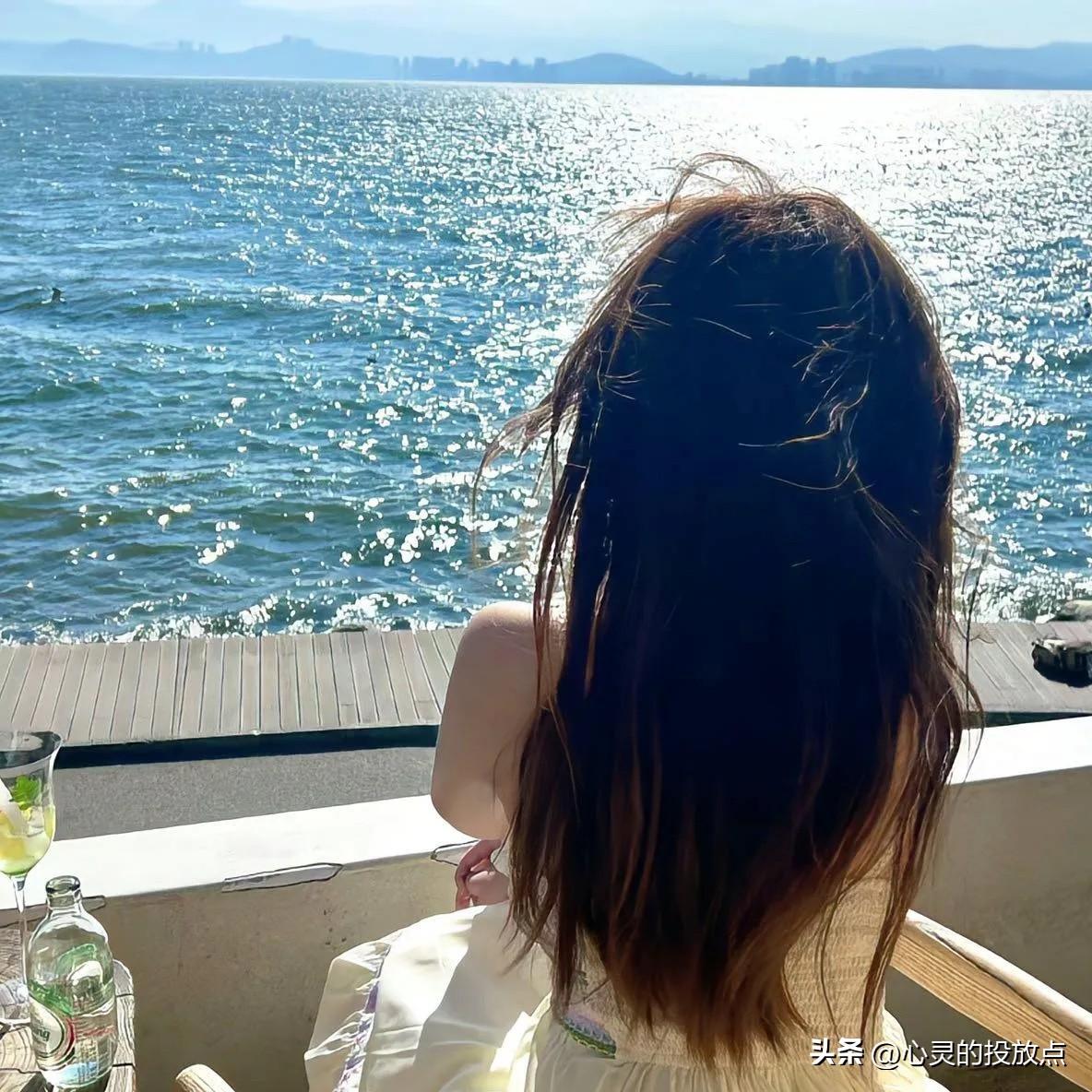 有人问我：男人爱你，他会不找你吗？

我的回答是：一个男人如果爱你，他会控制不住