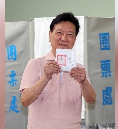 赵少康提前认罪认错被判55天。前一段第一次开庭他就说“亮票确实不对”，还保证以后