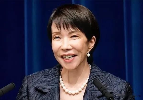 日本将“告别战后奉行的和平主义”，“将中俄和朝鲜列为威胁”。英媒报道，日本首相高