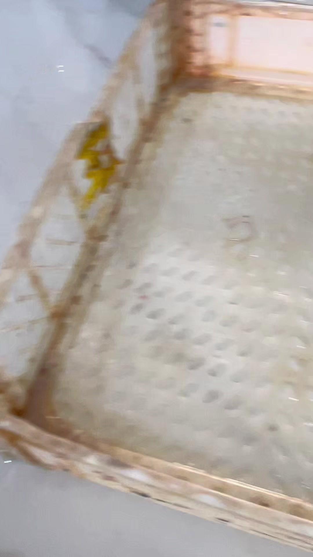 什么鱼带剧毒？今天海钓收获不少，其中有好几种不认识的鱼。这种鱼颜色很鲜艳，身上还