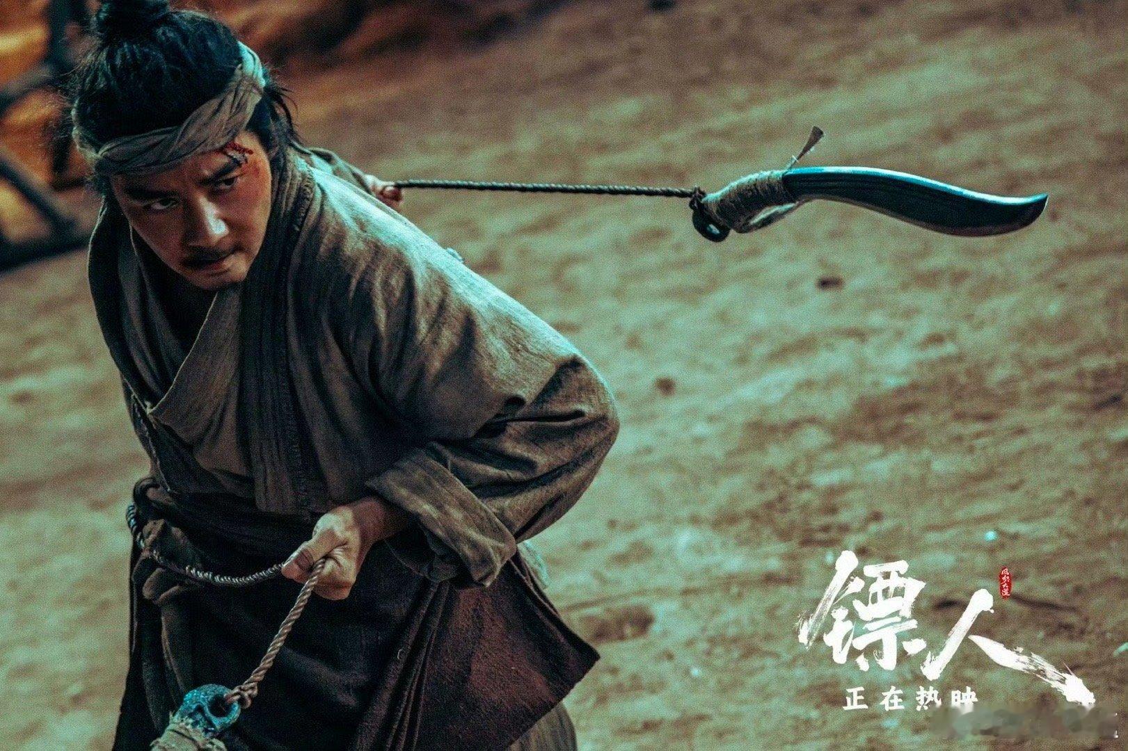 观众为看镖人驱车100公里跑100公里看《镖人》真不亏！武侠氛围感拉满，打戏够真