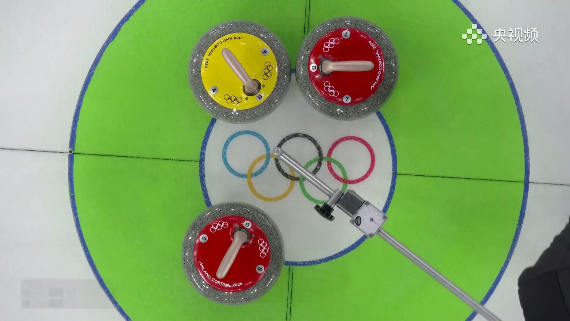 混双第一轮循环赛 英国对挪威第二局体现了混双的技战术特点，很多局面就是中区缠斗，