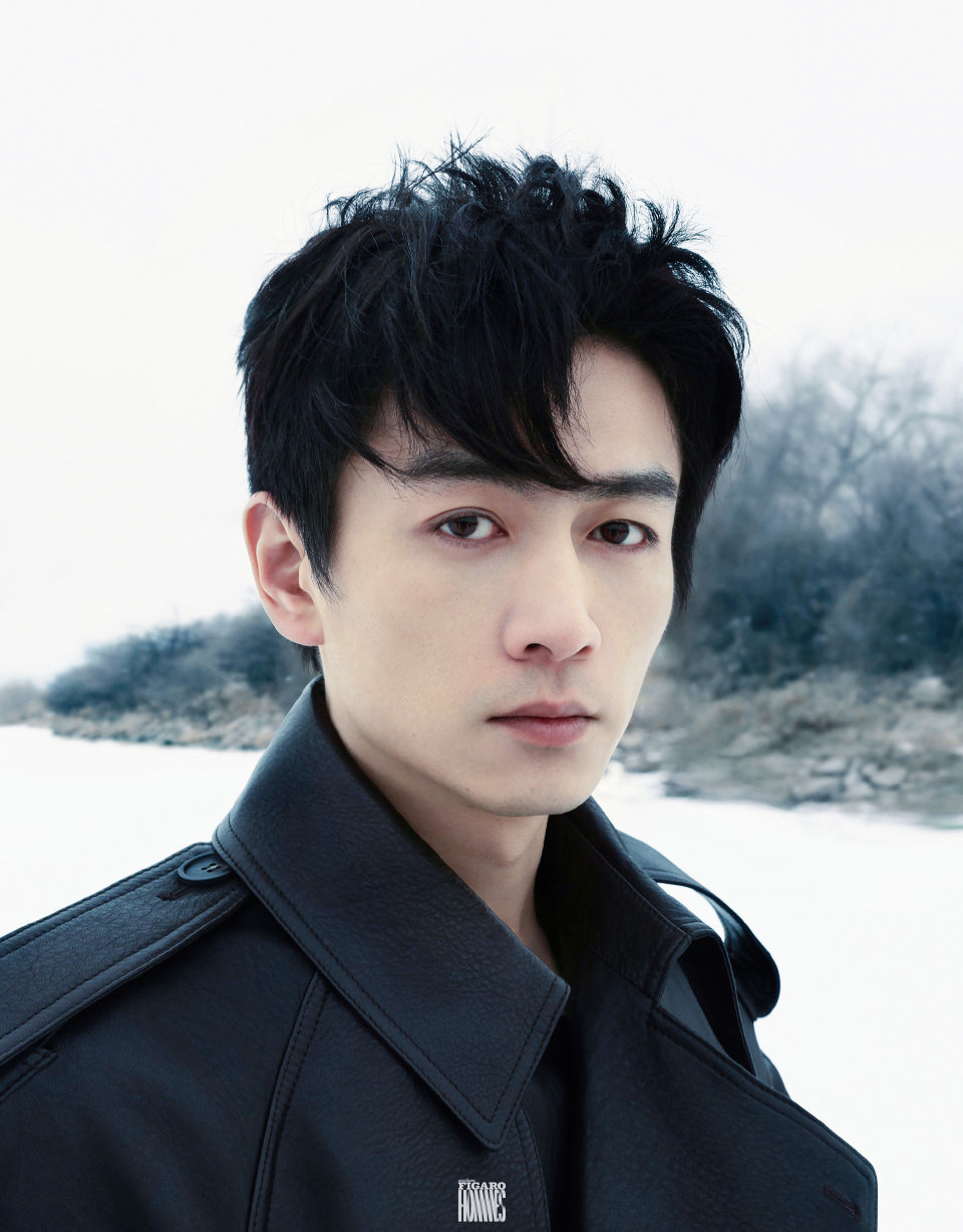 陈晓费加罗男士雪中大片  cx  陈晓  穿越冰河的坚韧终将迎来果实的成熟与绽放