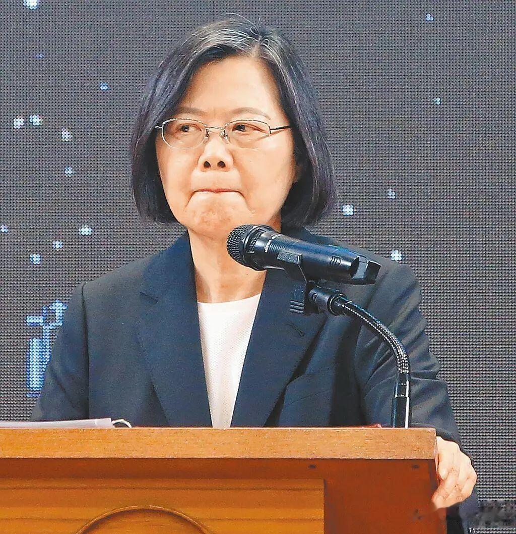 陈水扁“特赦”已无可能可能，虽然马英九可以让其“保外就医”，但断不敢特赦，虽然当