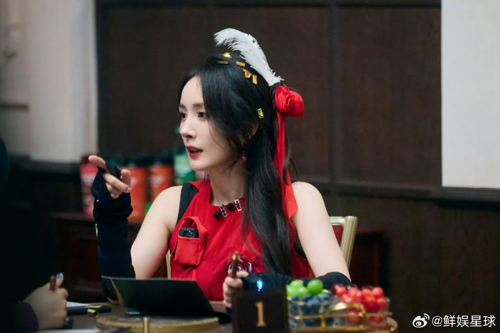 杨幂劝醒恋爱脑的一百种方式 密室大逃脱 逐月水吧高能！杨幂和大张伟联手劝恋爱脑，