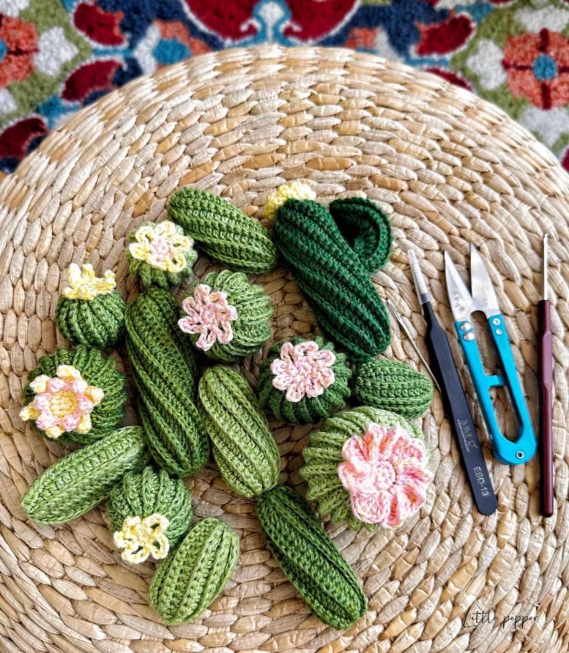 花丛#爱生活爱编织 #钩针编织 #手工diy #做手工我是认真的 #让喜欢的事成