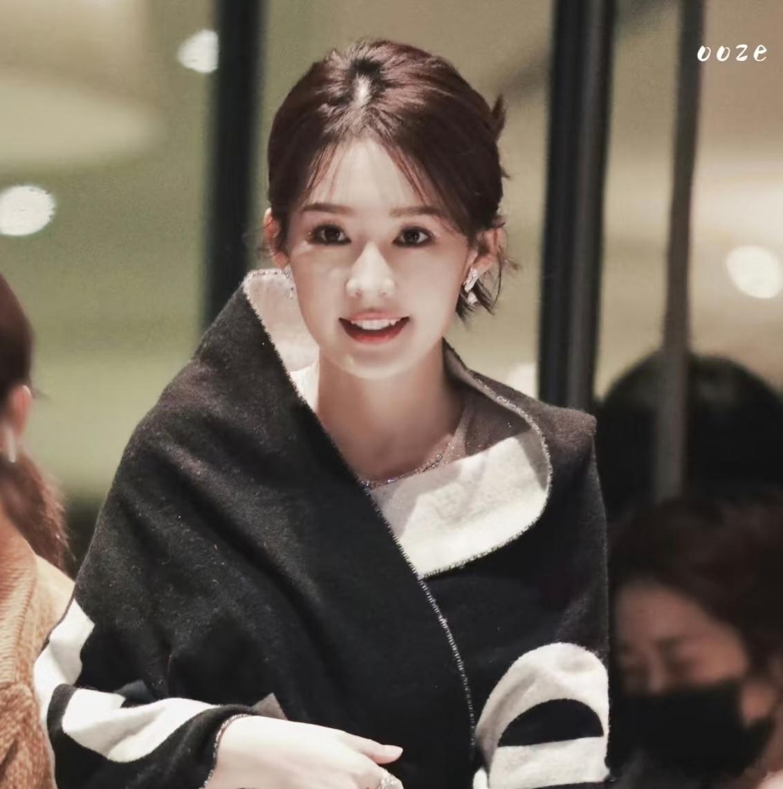 又看到了李沁在一笑随歌里面演的付一笑，然后我就定格了画面，这个角色太高光啦，至今