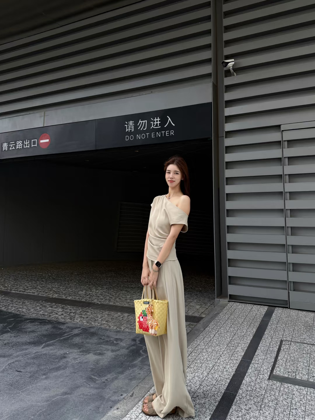 180cm的清冷感！上架就卖了近200套～