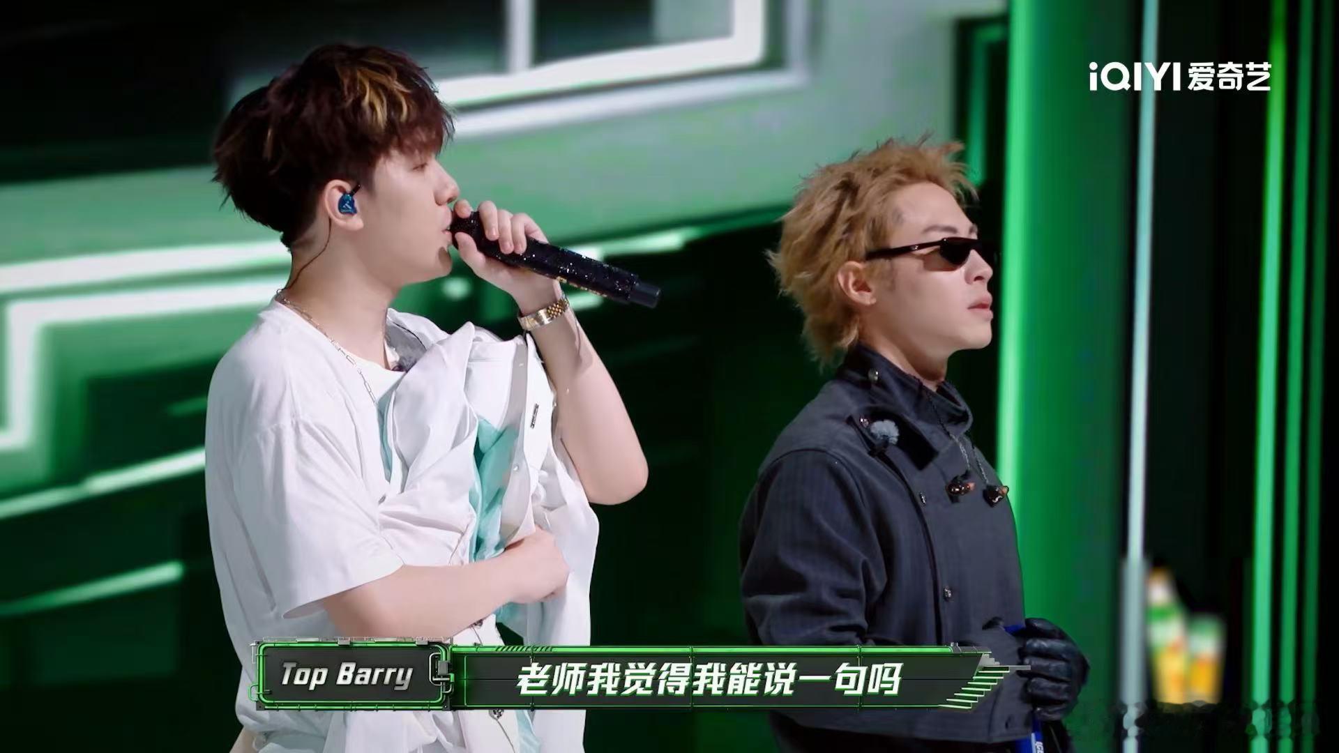 第一次见比赛帮对手的  TopBarry替Rapeter怼说唱好友 对抗剧本只是