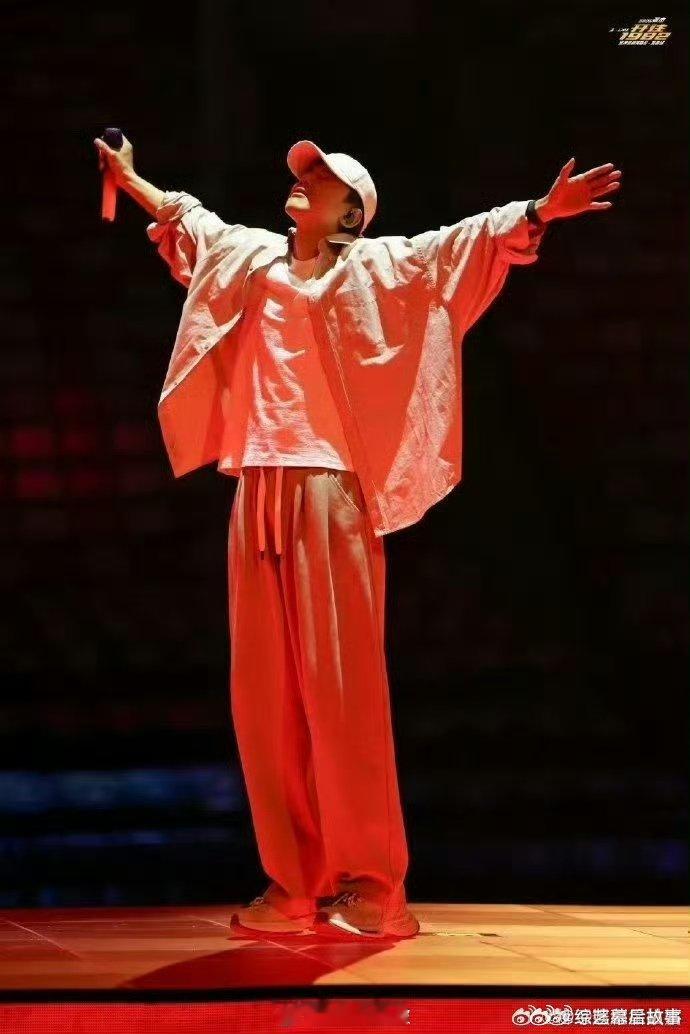 张杰十年再唱变形金刚Torches 张杰未LIVE巡回演唱会 张杰新春场唱Tor