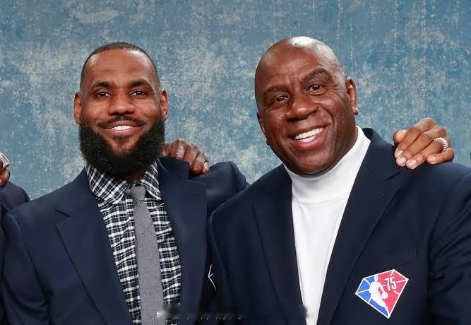 魔术师：詹姆斯让费城成为争冠大热门，也是尼克斯的最大威胁NBA名宿“魔术师”约翰
