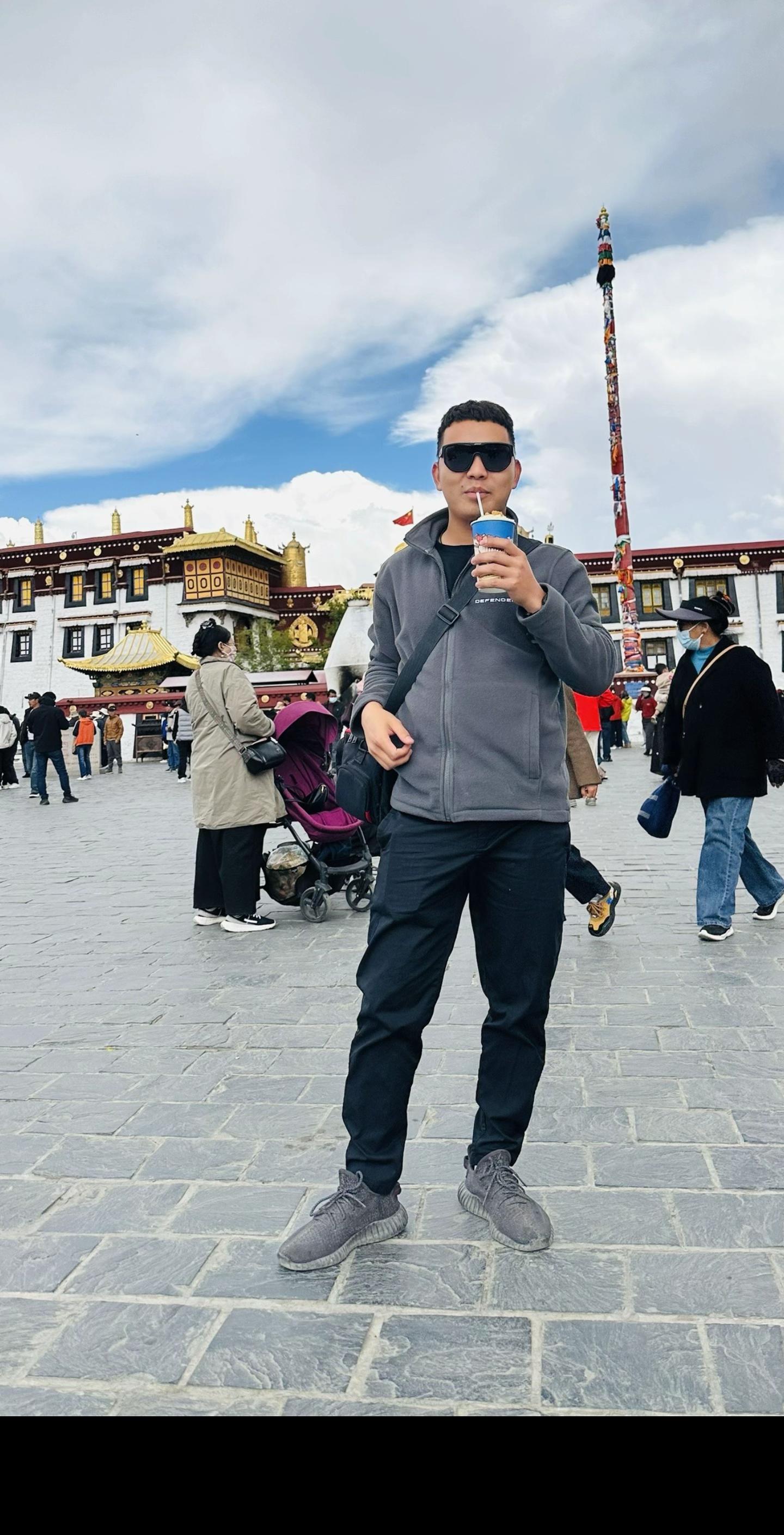 做一个简单快乐的人吧