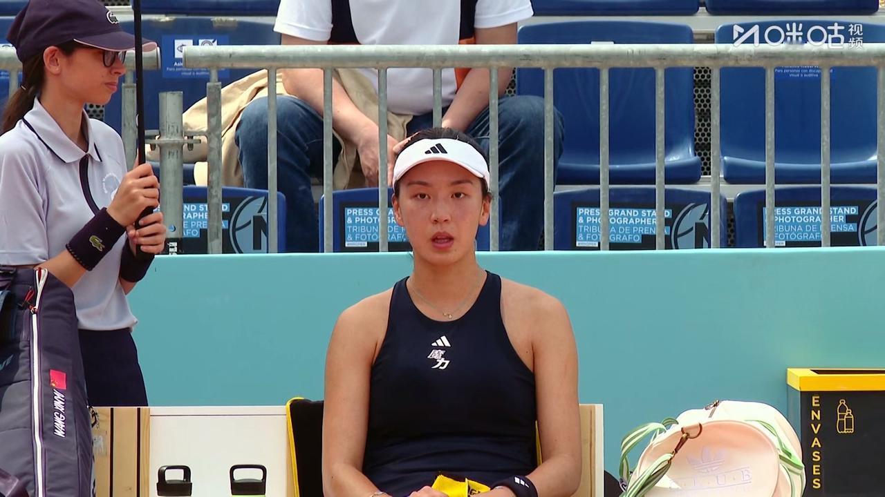 唉😮‍💨！没有篮球比赛了，看看网球比赛。

        WTA1000马