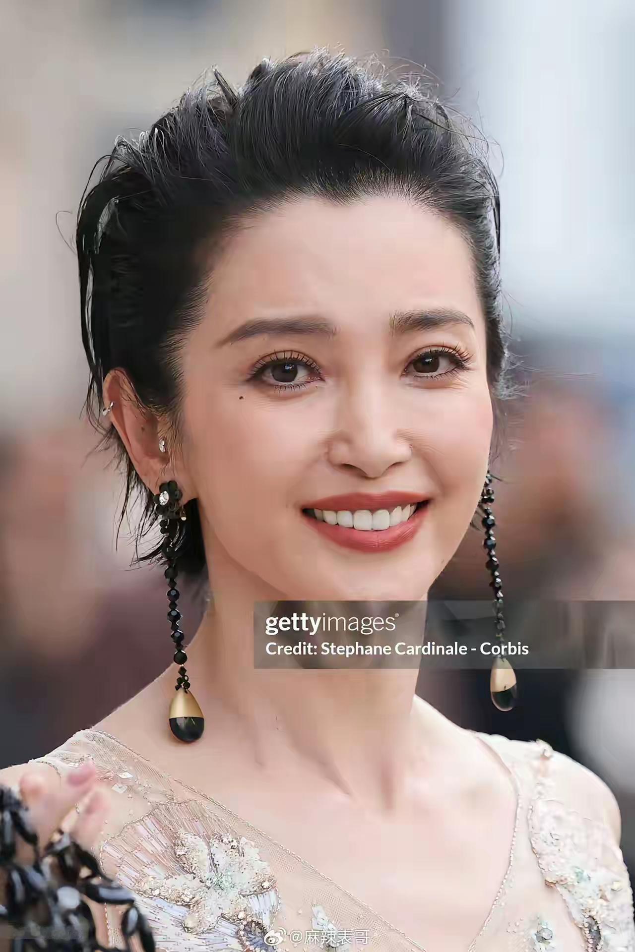 在李冰冰身上看懂：时间从来不会对任何人例外
 
很多人感慨，在李冰冰身上，看见了