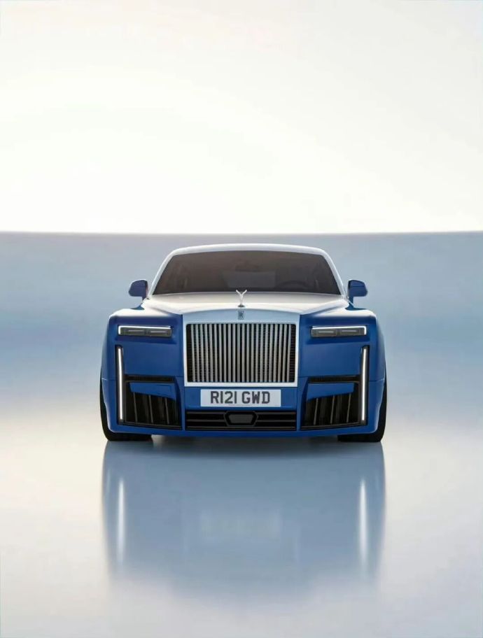 全新劳斯莱斯幻影设想图！！前脸设计部分变化较大，两侧的灯条让整个车的视觉宽度和气