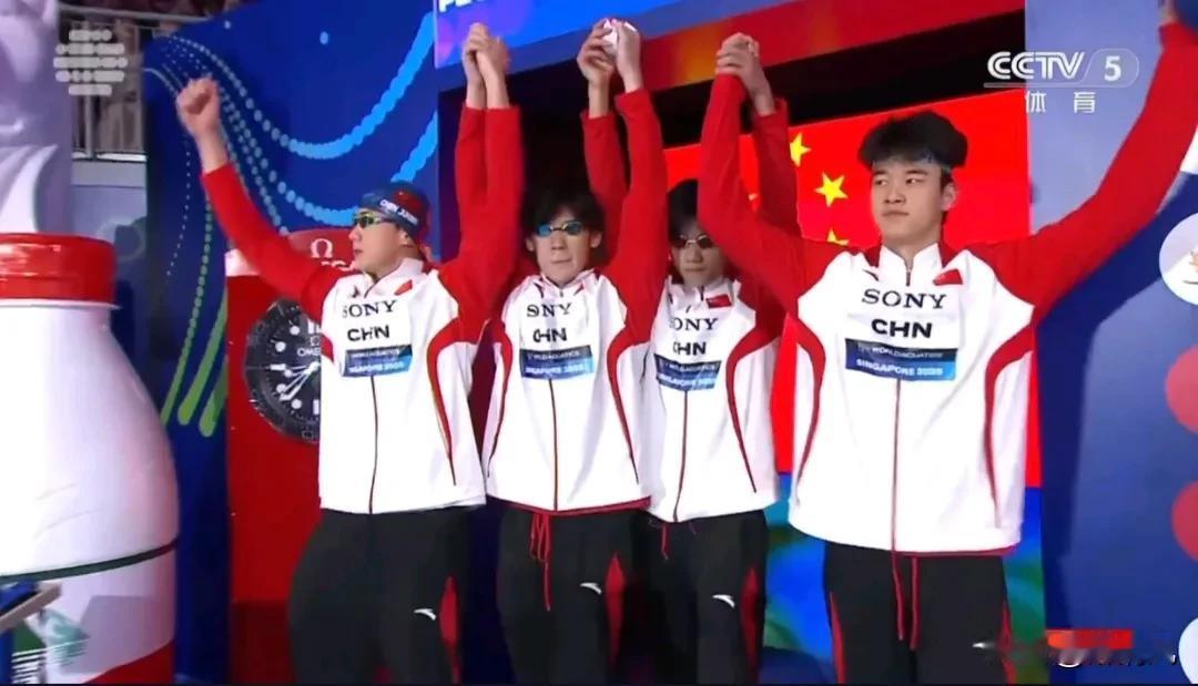 我听到今晚央视体育女解说，都哽咽得快哭了！没有奇迹——潘展乐他真的尽全力了！尽管