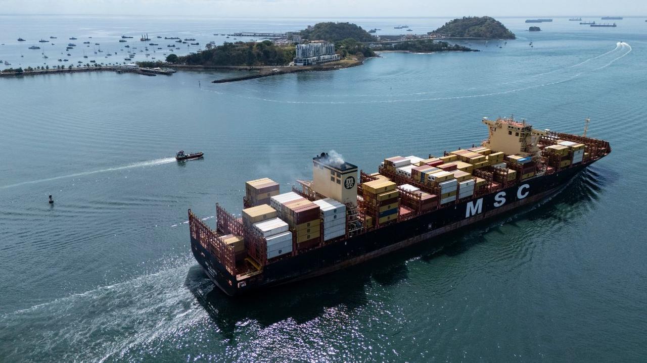 据阿克西奥斯媒体报道，美国总统唐纳德·特朗普正在酝酿一项打破行业惯例的决策，他计