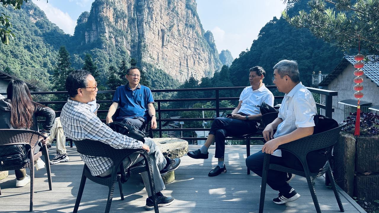 远离大城市偏远县的农文旅要如何做？
当下农文旅赛道同质化严重，多数偏远县域陷入跟
