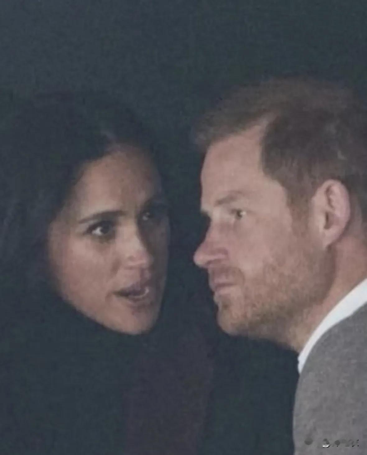 一个外国网友的评论完美的诠释了下面这张照片：自从梅根·马克尔闯入哈里王子的生活，