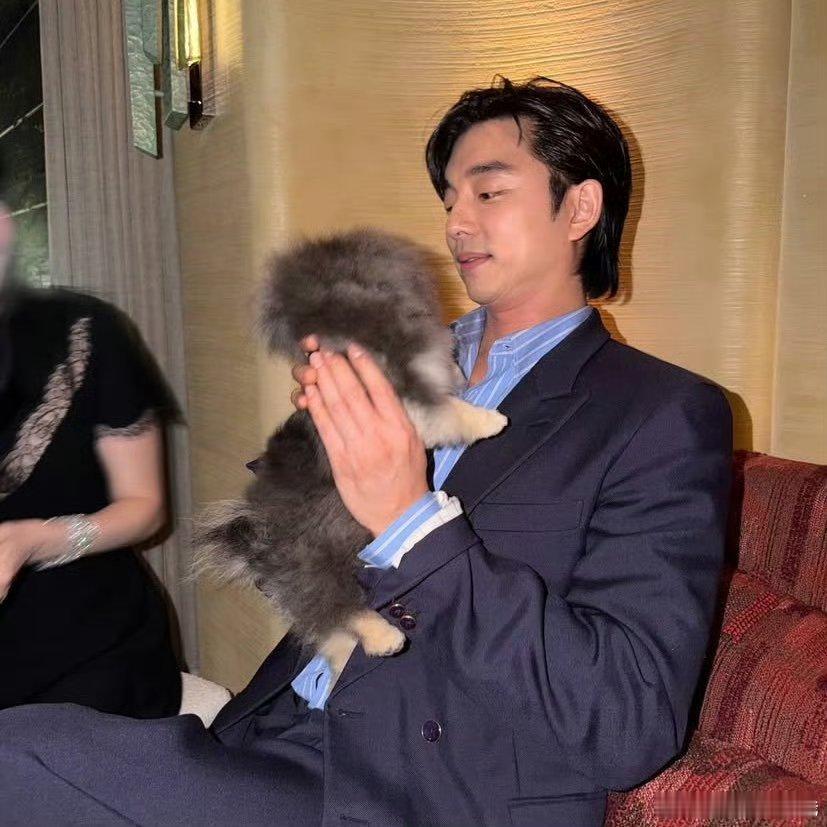 Lisa和孔刘可以下部电视剧让两人合作一下好么  好的 