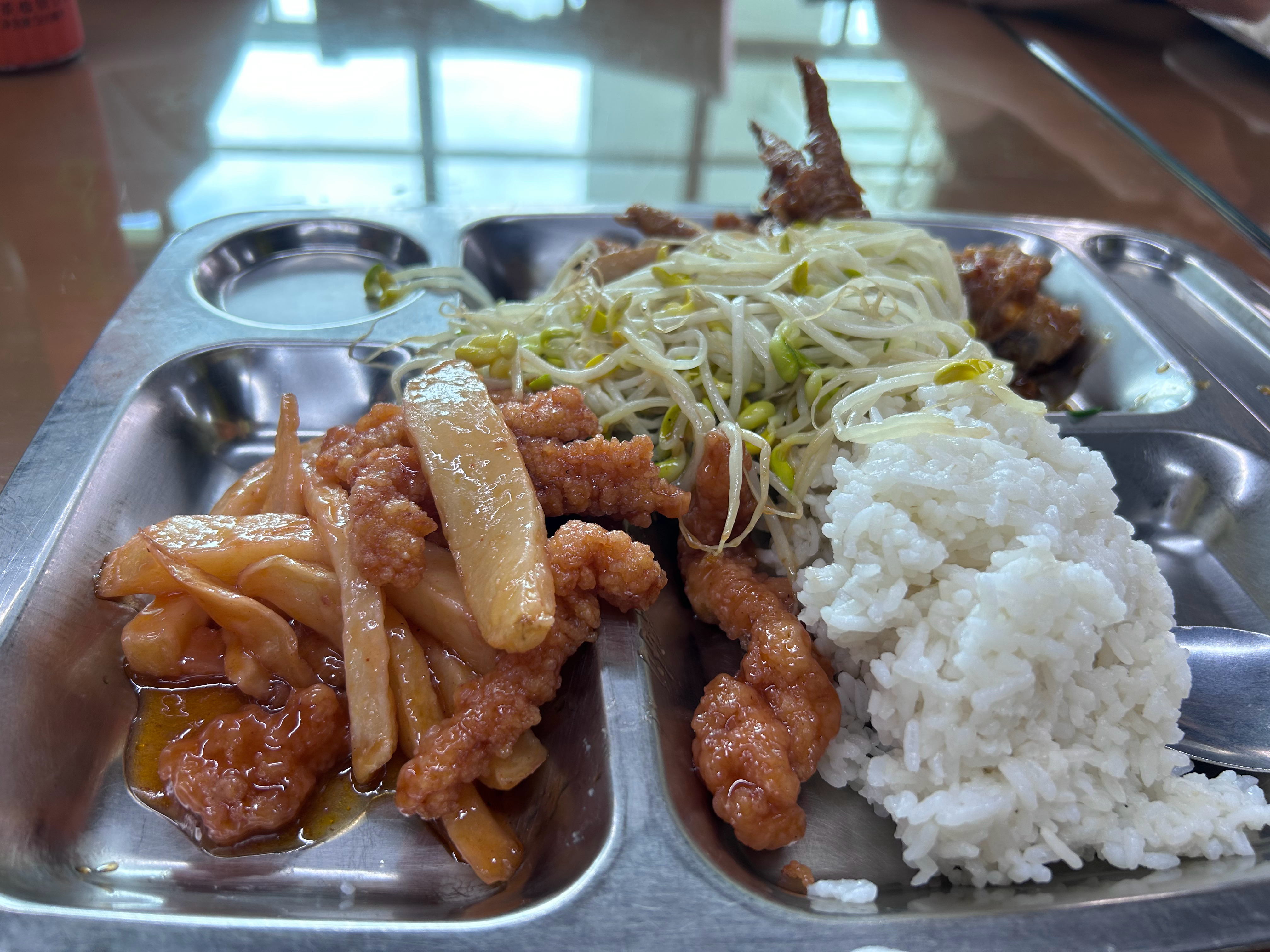 还是大学生吃得好这三个菜才15 闺蜜四个菜20 