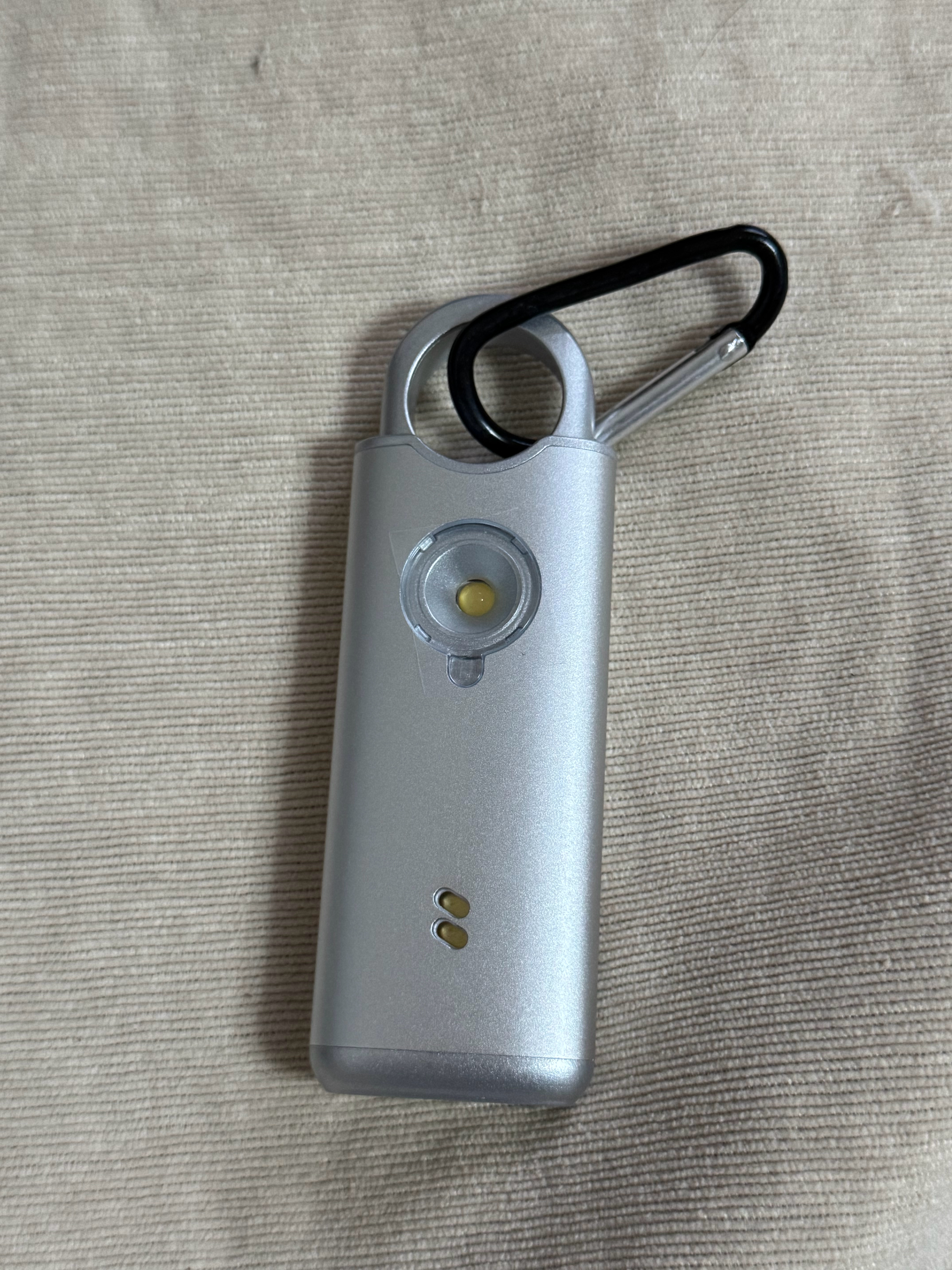 博主听劝 看有在欧洲的女孩说欧洲没我想象的那么安全 为了更安心的露宿街头 弄了个
