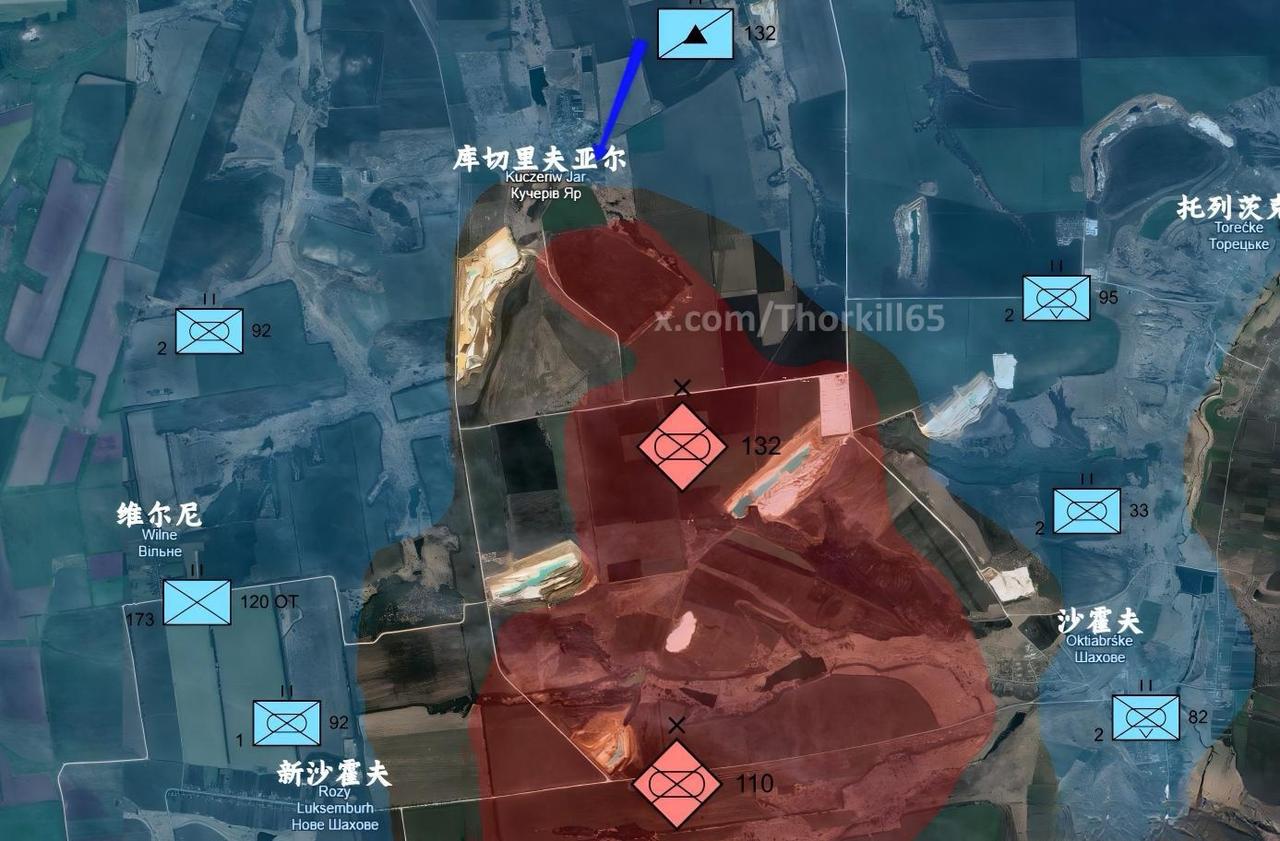 根据乌克兰消息源近日发布视频，库切里夫亚尔北郊的废墟中升起了乌克兰国旗，据称由第