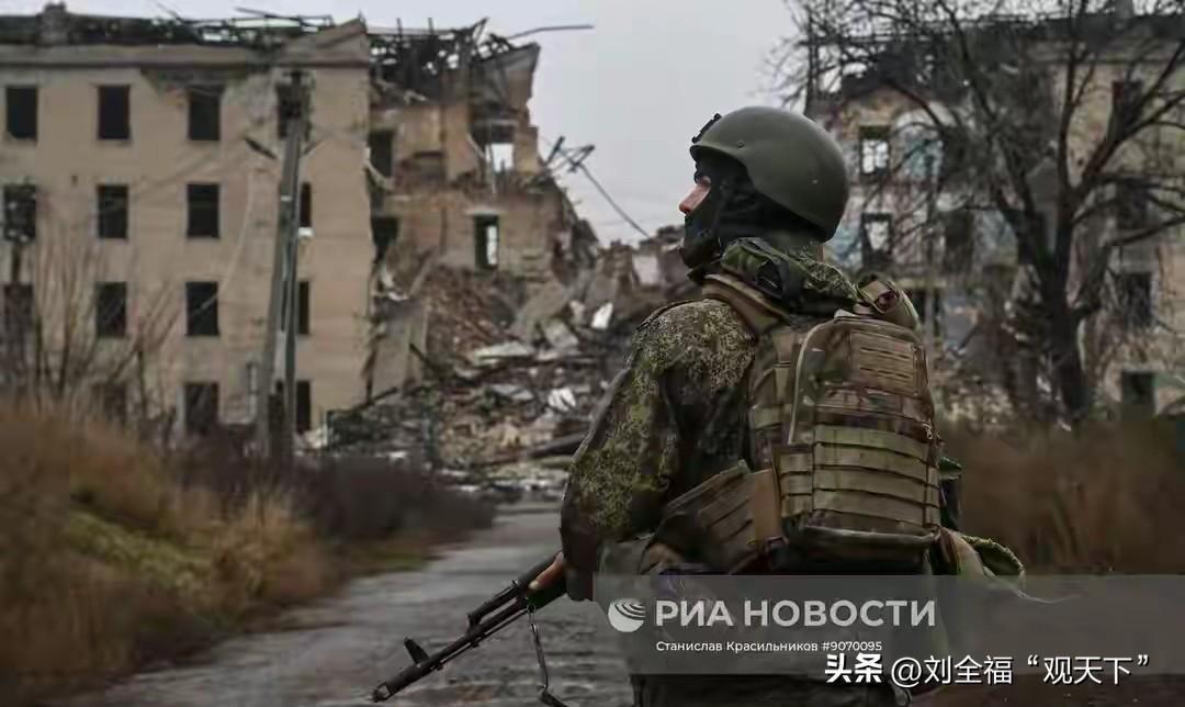 乌克兰重建要等十年？5240亿美元的大坑，光靠喊口号填不平

2025年12月3