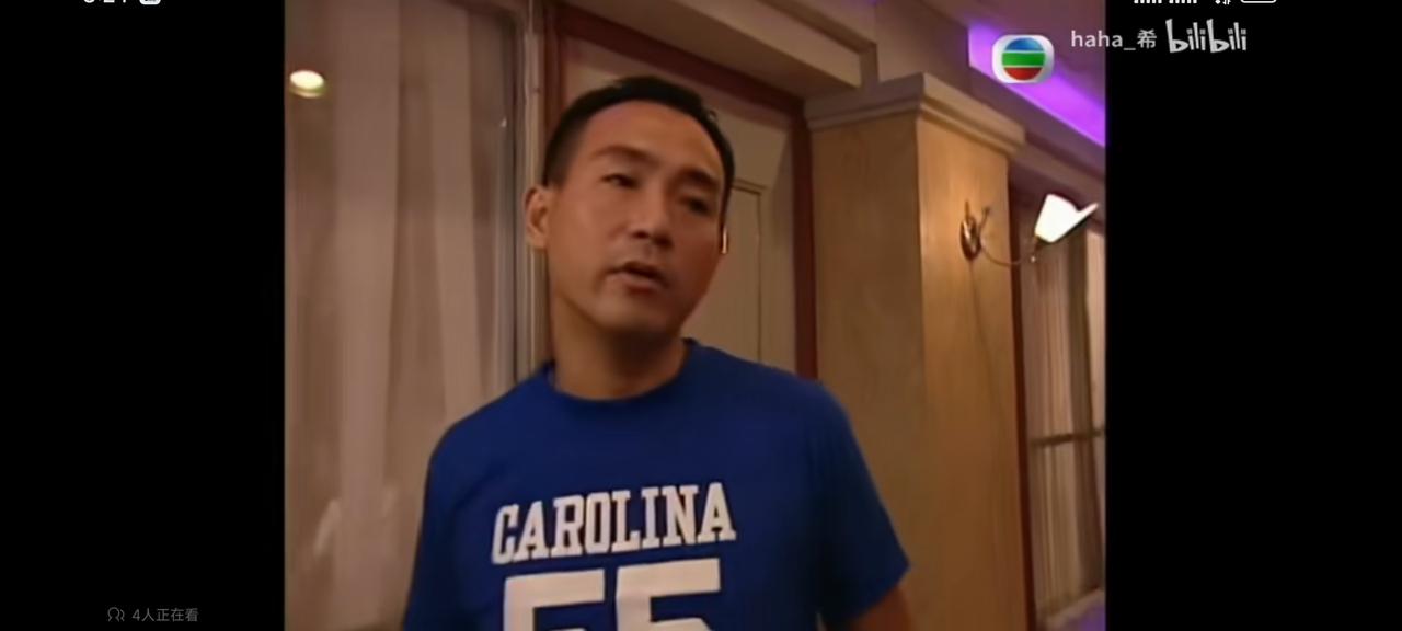 刚才无聊的时候，看到林保怡以前拍的戏，真的太好看了，林保怡演的很精彩，林保怡还会