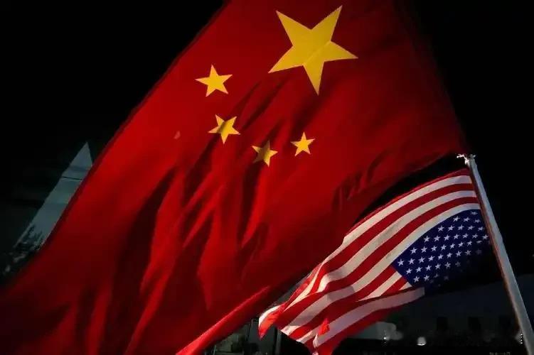 炮口背后的“蝴蝶效应”：中美博弈如何影响台海？
 
金门炮口的每一次“表演”，都