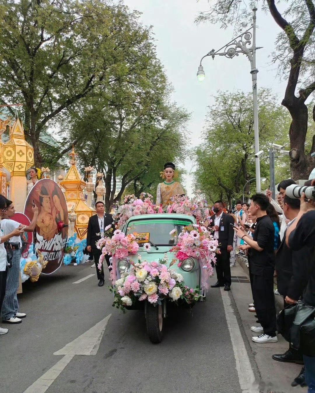 范冰冰真的是能屈能伸[苦涩]不愧是大花 ​​​