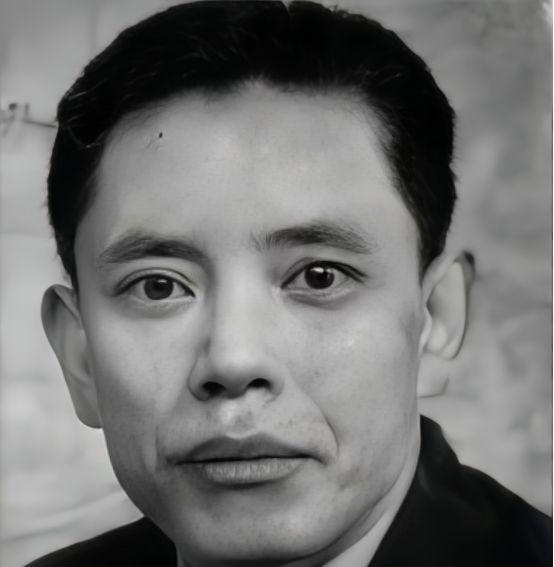 1948年，军统元老余乐醒在自贡遇到了自己的学生，可这个学生却准备抓他，余乐醒见